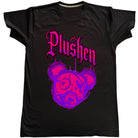 Тениска BAD Plushen Bear с пурпурна мечка и дизайнерски надпис Plushen на чернен фон.