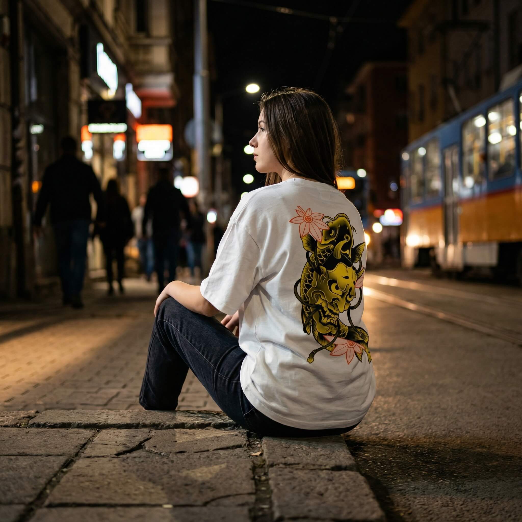 Бяла Oversize Унисекс Тениска плюшен премиум голд еко памук щампа сито печат череп змия промоция Koi Fish Hannya Black Unisex T-shirt Premium Gold Plushen